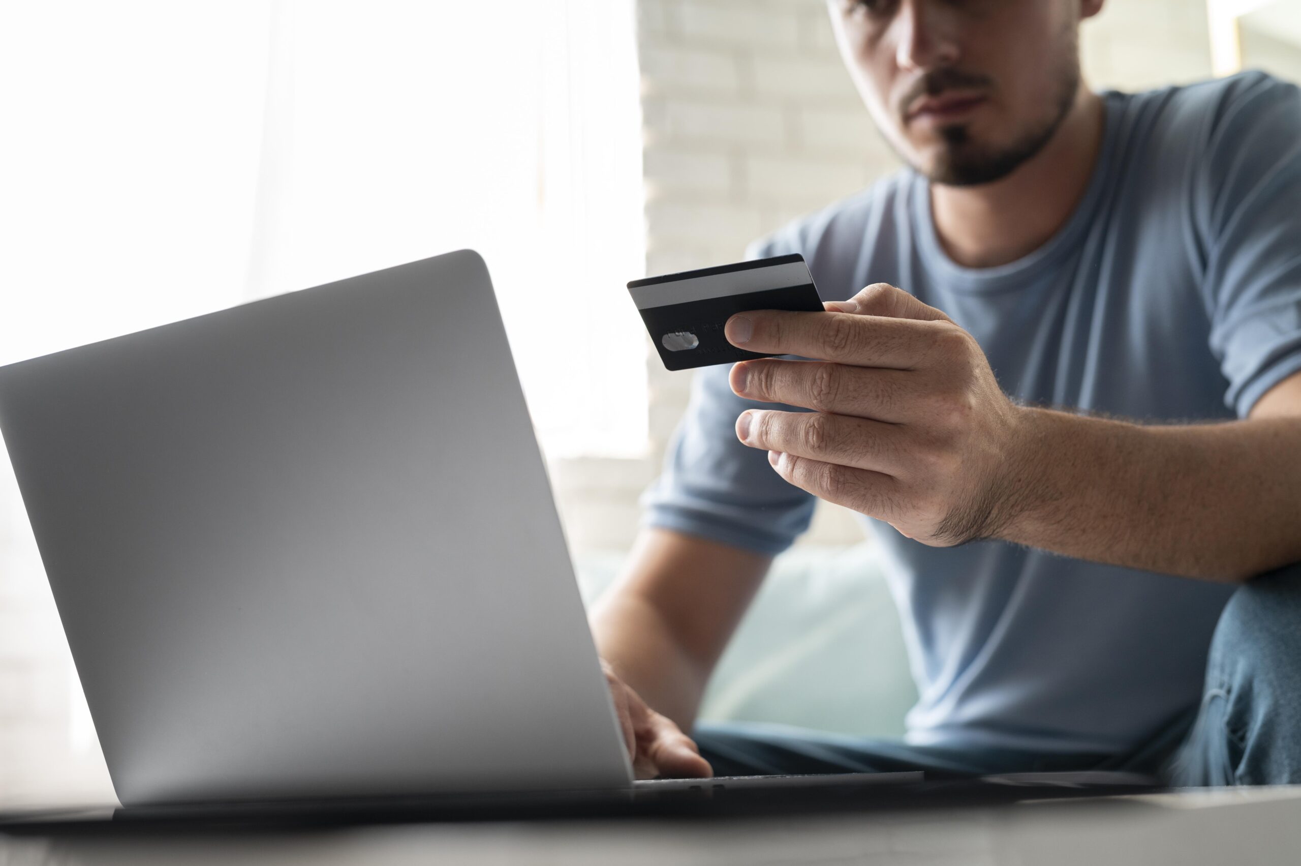 Golpes digitais na Black friday