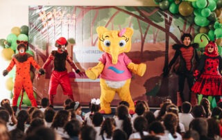 Naty nas Escolas
