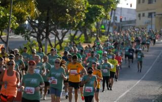 O circuito Santander Track&Field Run Series reúne mais de 200 mil pessoas anualmente em diferentes cidades brasileiras e transforma a experiência de correr em um momento de esporte, superação e convivência.
